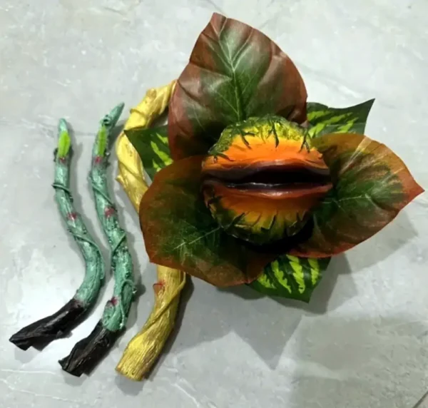 Audrey 2 Large - Image 2